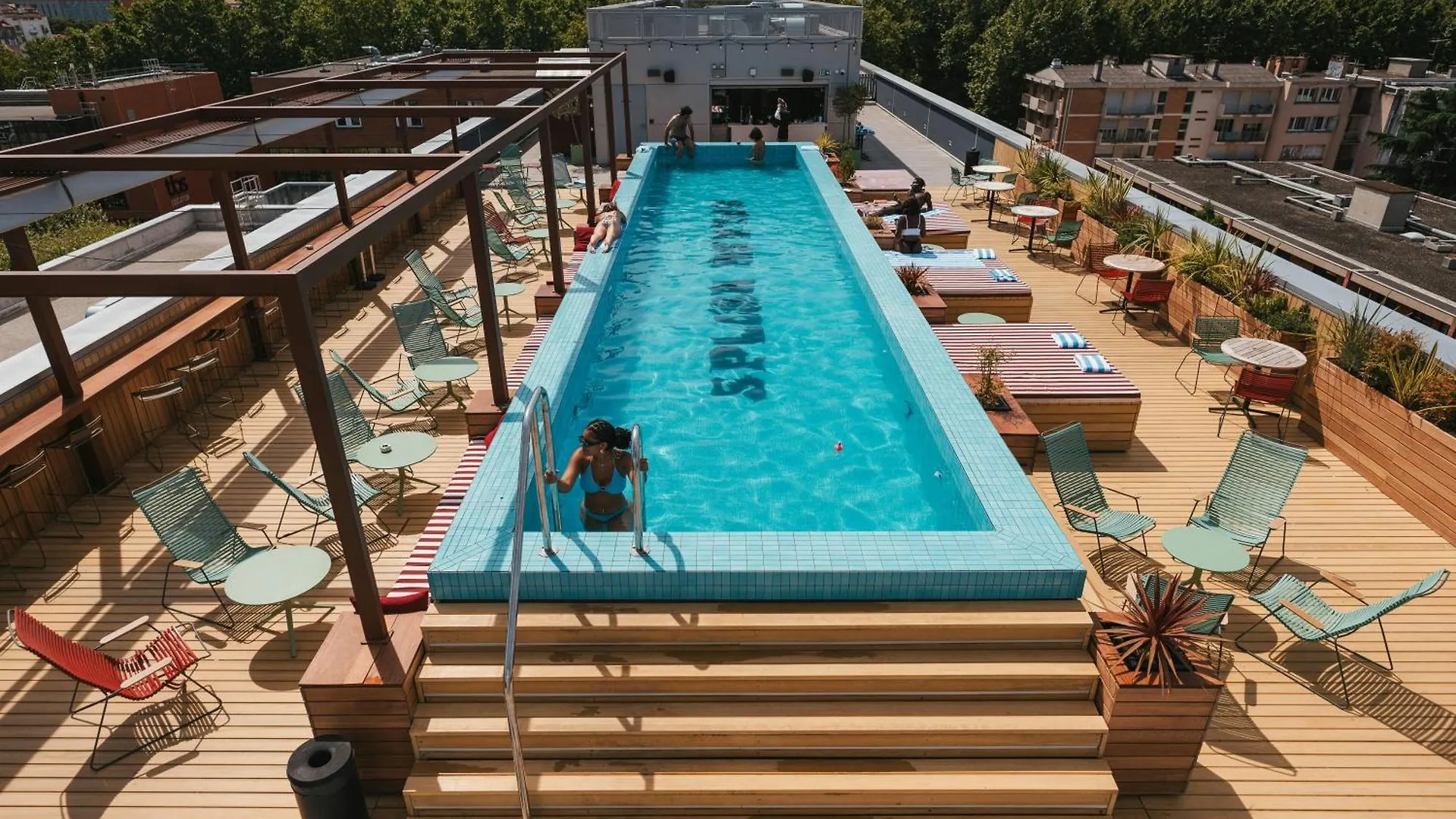 In Frankreich Übernachten: 4 Flughafennahe Hotels Verglichen