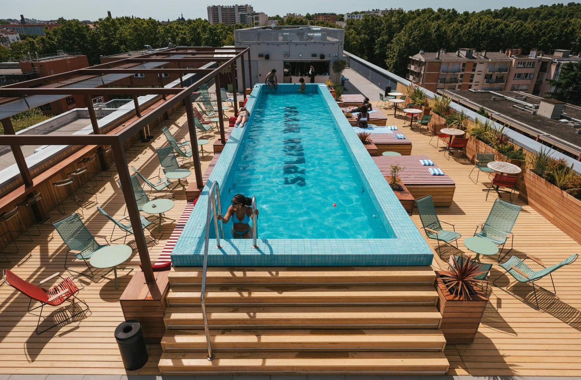 In Frankreich Übernachten: 4 Flughafennahe Hotels Verglichen
